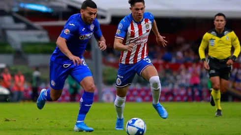 Cruz Azul y Chivas, a mano en el Estadio Azteca