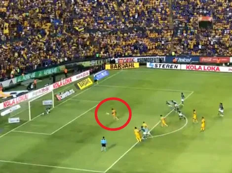 ¡Lo van a matar! Valencia picó el penalti y lo falló