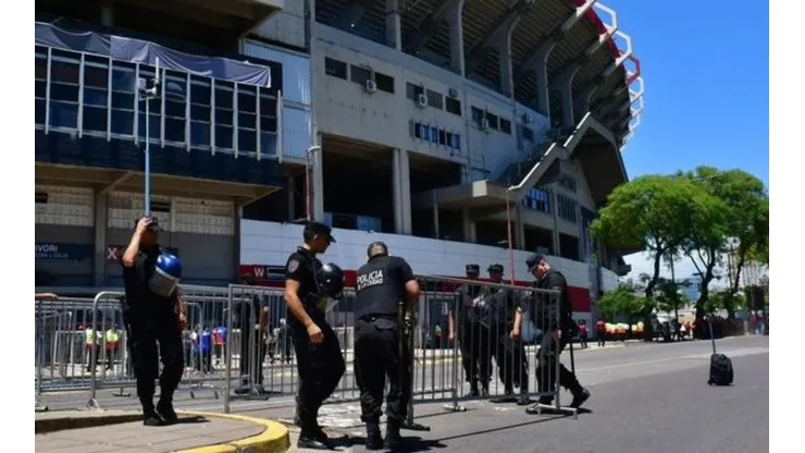 No vale cargar: el detalle insólito del operativo de seguridad del Superclásico