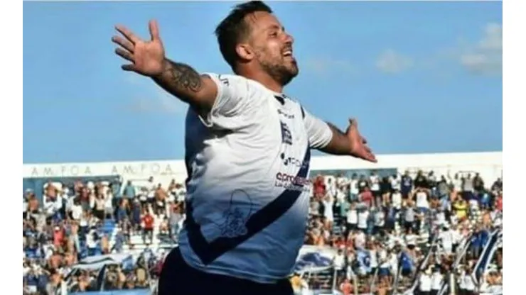 El festejo de Cristian Fabbiani.