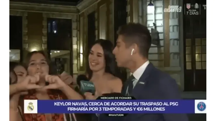 ¡Qué galán! Daniel Chanona enamoró a tres mujeres francesas durante un móvil