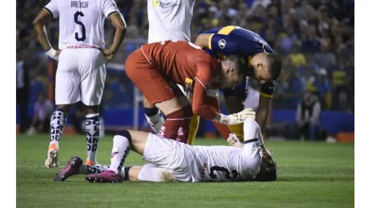 Christian Cruz instantes después de la lesión.