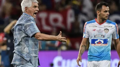 ¡Calma profe! Estas fueron las razones que dio Julio Comesaña tras la pelea con Lucas Pusineri