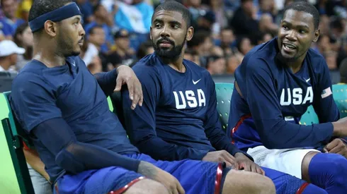 Kevin Durant y Kyrie Irving están presionando para que los Nets frimen a Carmelo Anthony