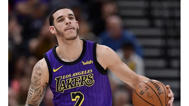 Lonzo Ball escribió una canción tirándole a los Lakers y lo destrozaron en internet