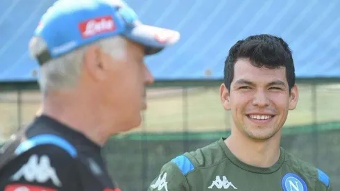 Ancelotti y Lozano, durante una práctica. (Foto: Twitter oficial de Napoli)
