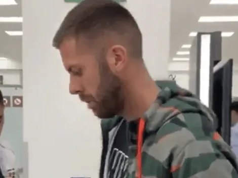 La última de Ménez: insultó a un empleado del aeropuerto