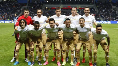 La formación de Pumas el 9 de enero de 2016, el día que comenzó la racha negativa. (Foto: Jam)