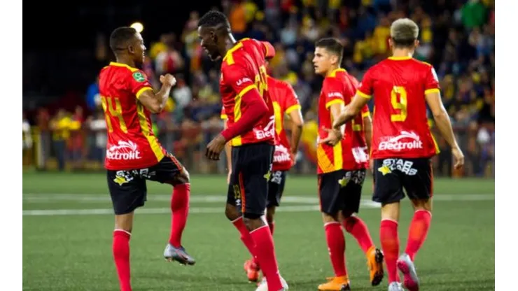 Herediano vs. Waterhouse