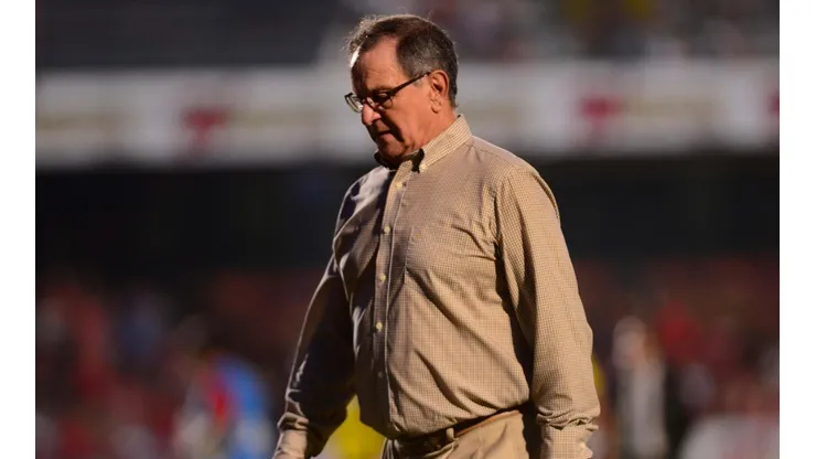 Oficial: Enrique Meza dejó de ser entrenador de Veracruz