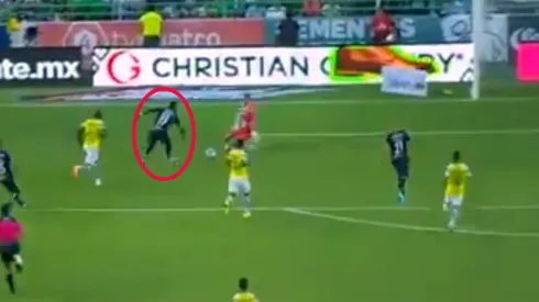 ¡Viva Ecuador! Mena y Castillo anotaron para León y Santos en 6 minutos