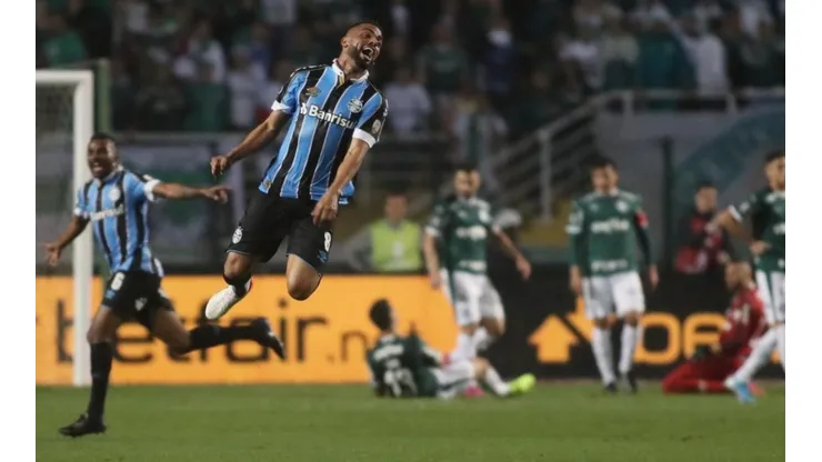El festejo alocado de los jugadores de Gremio.