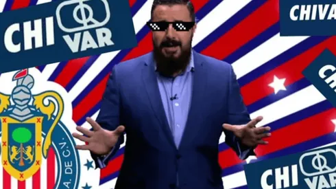 Chivas descansa pero Álvaro Morales lo trollea en Twitter