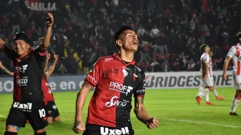 Sol de Mayo vs. Colón de Santa.