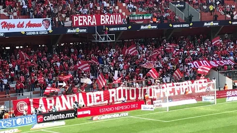 La afición de Toluca y una curiosa idea para ganar