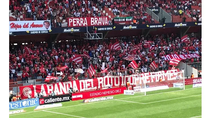 La afición de Toluca y una curiosa idea para ganar