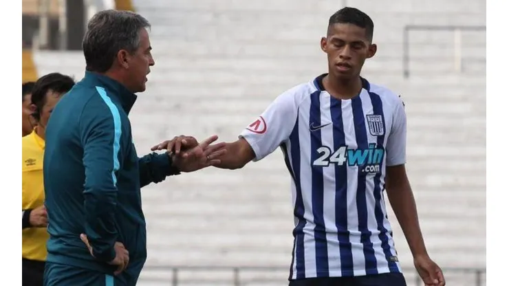 Quevedo tiene 22 años y jugó los Panamericanos de Lima 2019.