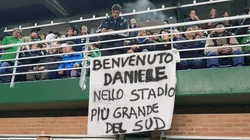 La bandera para De Rossi.