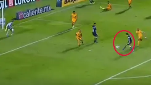 Córdova llegó vacío al área y lo igualó para América