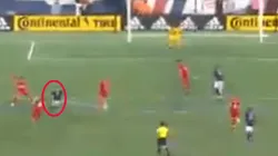 Bou le dio el triunfo sobre el final a New England con un golazo