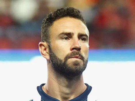 Todo mal: luego de la derrota ante Santos, Miguel Layún se enfureció con un local de comida