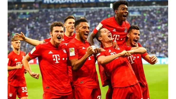No duden del campeón: Bayern aplastó al Schalke 04 con un recital de Lewandowski