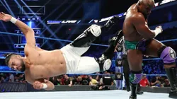 Las figuras de la WWE se tomaron el fútbol colombiano y se volvieron hinchas de un equipo