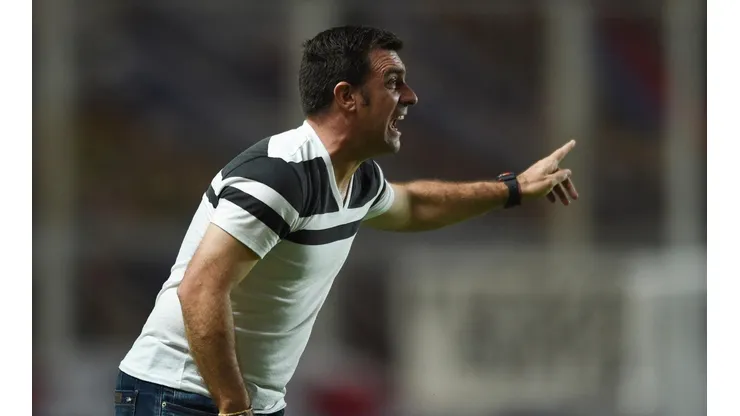Pablo Guede no podrá estar presente ante Pumas