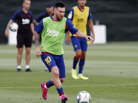 Les pinta la cara: Messi ya juega al fútbol y la rompe en los entrenamientos de Barcelona