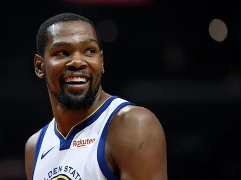 Kevin Durant se sumó una polémica y volvió a discutir con fanáticos en Twitter