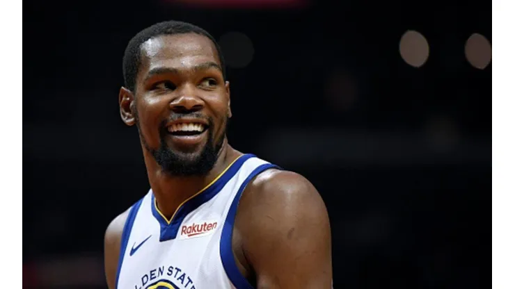 Kevin Durant se sumó una polémica y volvió a discutir con fanáticos en Twitter