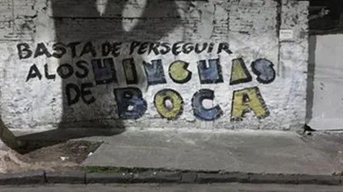 Luego de ganarle a Liga de Quito, la Bombonera amaneció con pintadas y pasacalles