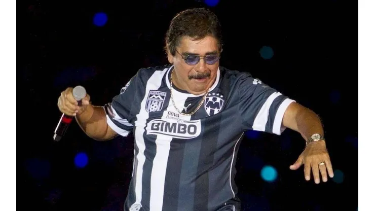 Rayados y Tigres se unieron en el emotivo adiós a Celso Piña