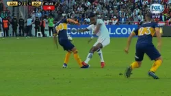 No lo rompió de milagro: Orejuela vio la roja por darle un planchazo terrible a Reynoso