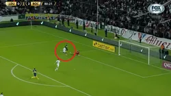 Video: Wanchope la peleó solo arriba e hizo que Caicedo se meta un gol en contra