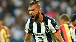 Sánchez renueva su contrato con Monterrey