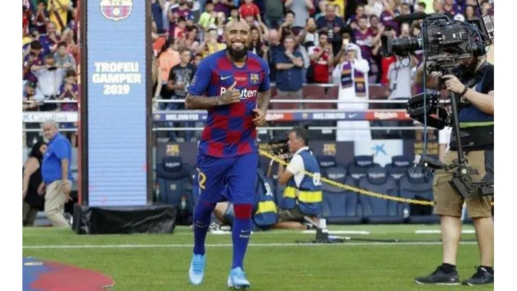 Arturo Vidal, la última víctima de Neymar en Barcelona