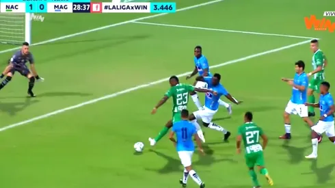 Así fue la definición de Baldomero Perlaza para abrir el marcador en el Atanasio.