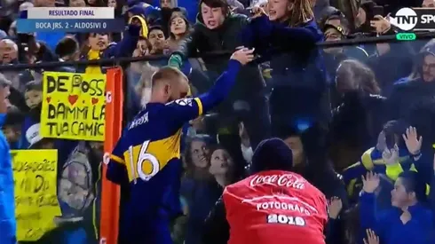 Gigante: Daniele De Rossi le hizo el mejor regalo del Día del Niño a una fanática de Boca