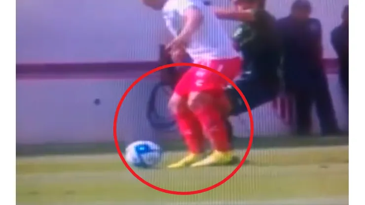 Polémica: el VAR le anuló un gol lícito a Santos