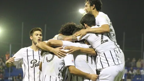Libertad vs. River Plate por la primera división de Paraguay .