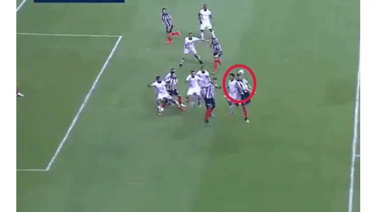 Nico Sánchez aumentó para Rayados con un cabezazo notable