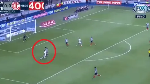 Felipe Pardo disparó a quemarropa, pero Barovero, a puro reflejo, estuvo genial