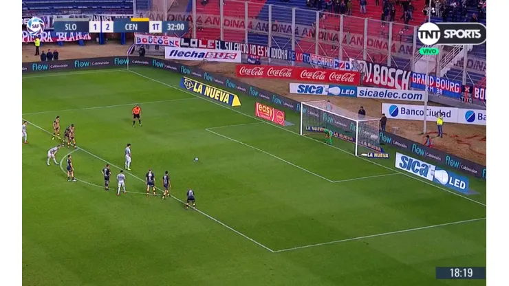 El papelón de la fecha: Bareiro tenía el empate ¡pero picó el penal y le erró al arco!