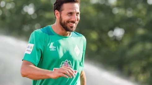 Pizarro es el segundo goleador histórico extranjero de la liga germana.