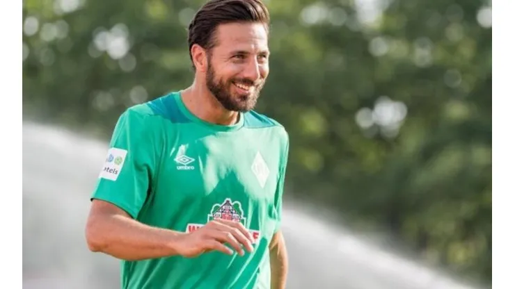 Pizarro es el segundo goleador histórico extranjero de la liga germana.