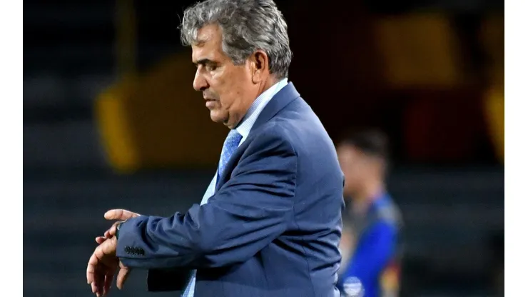 Jorge Luis Pinto se defiende de las críticas por eliminación de Millonarios