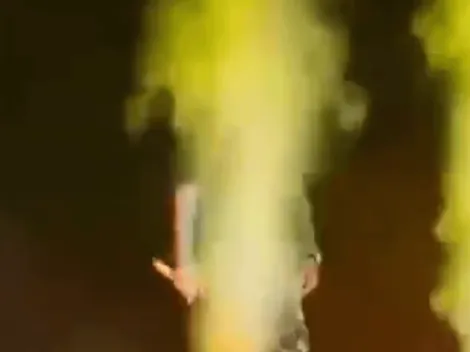 Video: ¡a Farruko se le voló el peluquín en medio del recital!