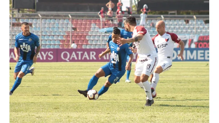 Colón aplastó a Zulia y sigue en la Copa Sudamericana