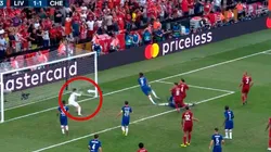 Desde el suelo, Kepa metió una mano infernal y evitó que Liverpool diera vuelta el partido